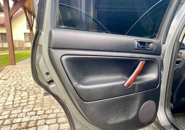 Volkswagen Passat cena 10300 przebieg: 364000, rok produkcji 2003 z Krzeszowice małe 254